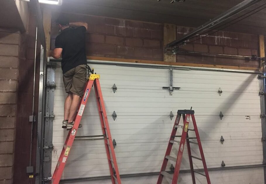 Emergency Garage Door Service Groveport, OH | Local Repair